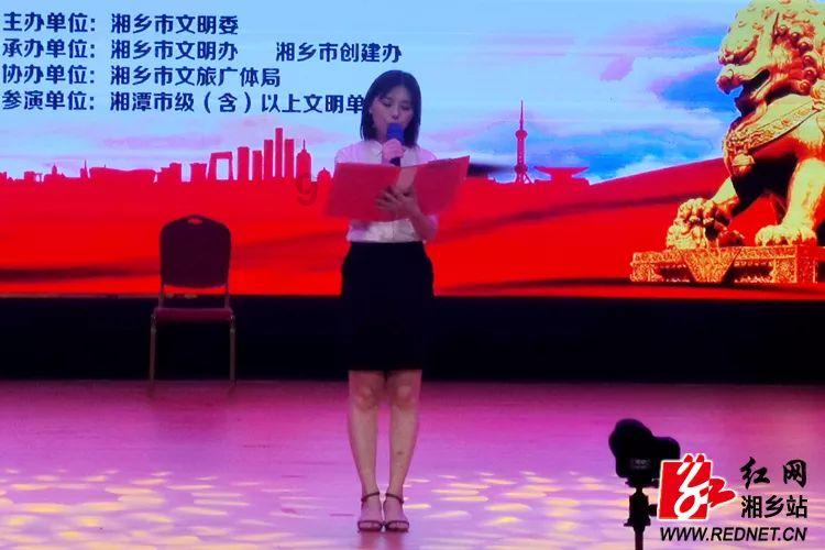 上大学前打耳洞会让人觉得不正经吗？游戏画面