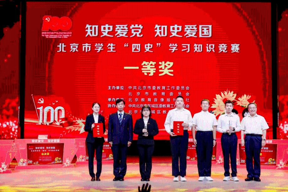为什么越来越多的大学生主动选择“延迟毕业”?-最新热门话题讨论社区
